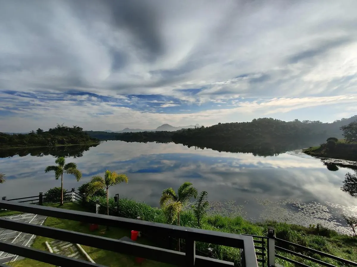 Casa Lake View Resort Wayanad Meppādi Ινδία