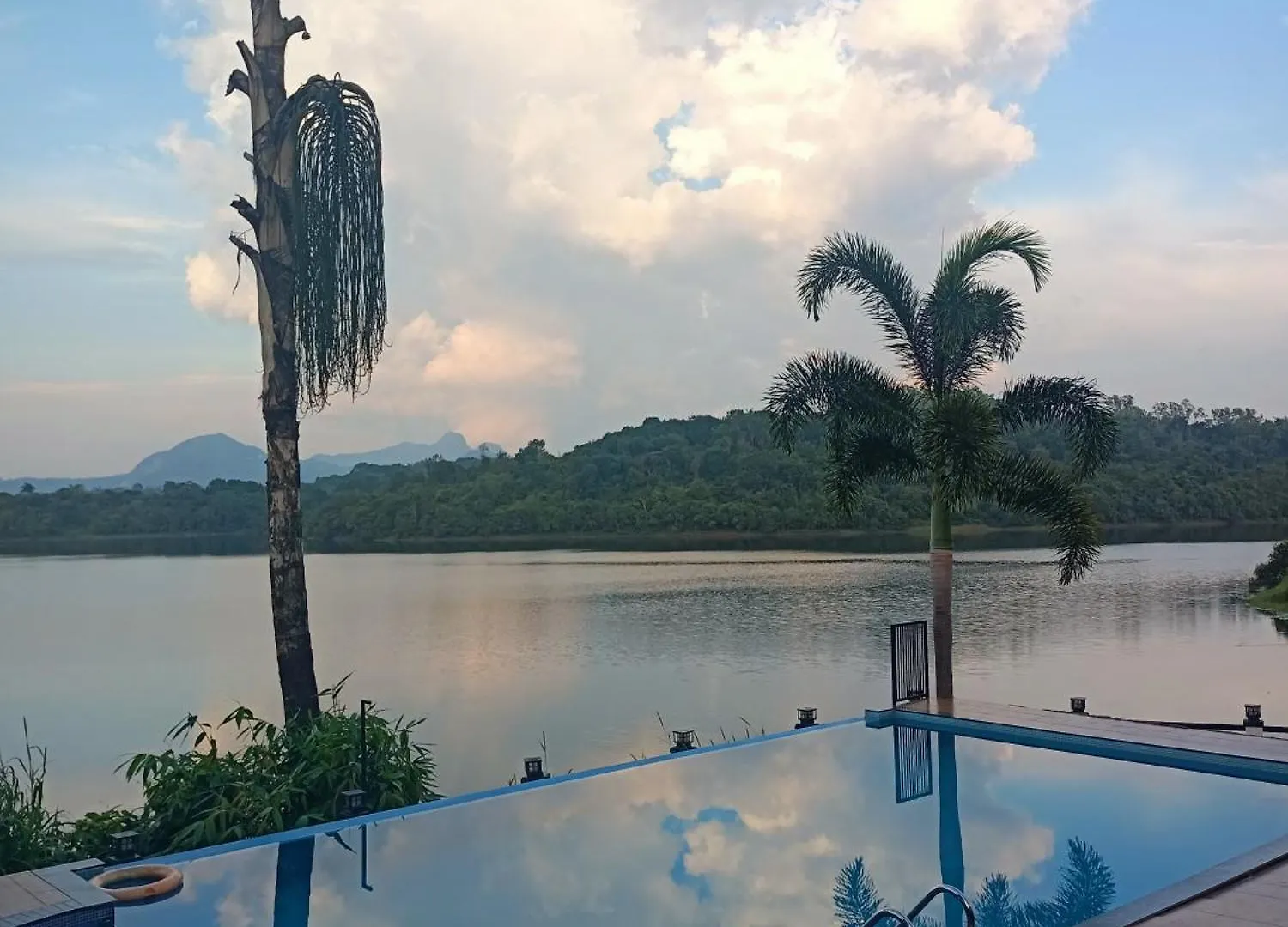 Casa Lake View Resort Wayanad Meppādi