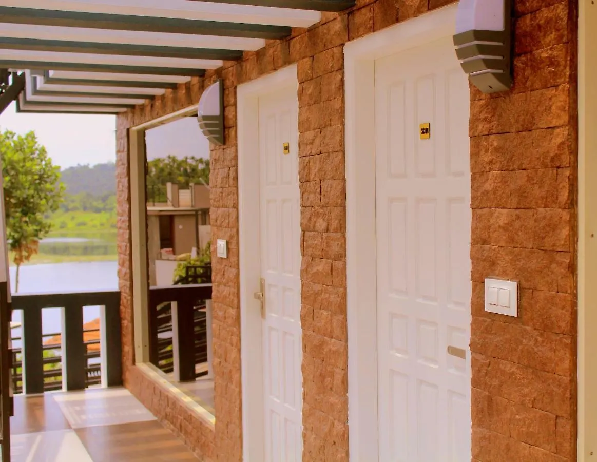 Casa Lake View Resort Wayanad Meppādi 0*,  Ινδία